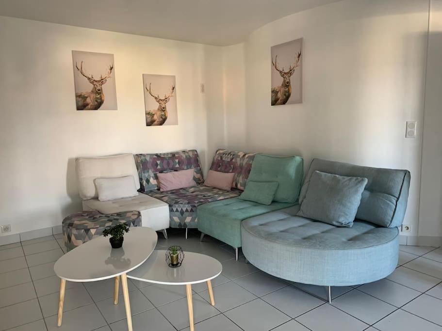 La Loggia Superbe Appartement Pierry Bagian luar foto