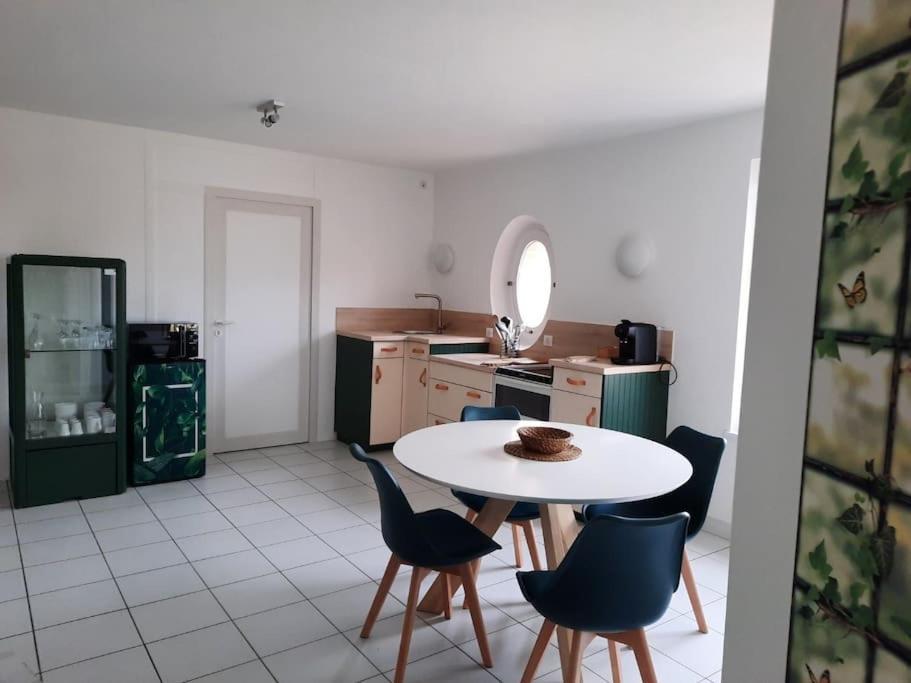 La Loggia Superbe Appartement Pierry Bagian luar foto